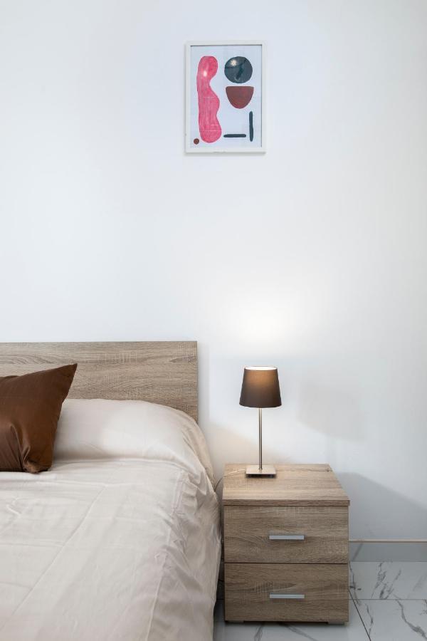 Sea View Apartment 2 Bedrooms 2 Bathrooms, 2 Minutes Away From The Sea Saint Julian's Exterior foto